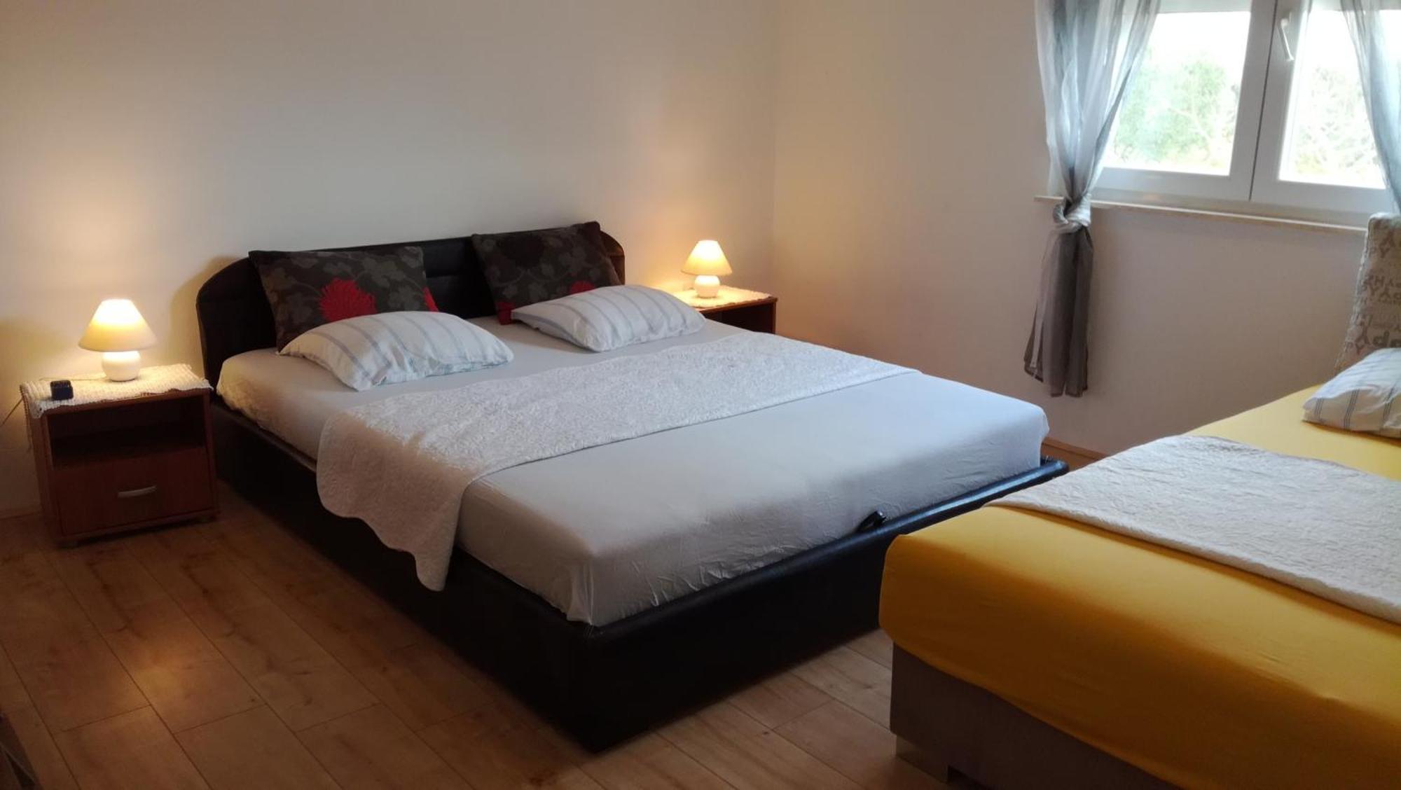 Apartments Vuk Posedarje Cameră foto